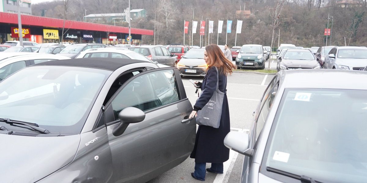 Skandal na Javnom servisu! Voditeljka dobila momentalni otkaz