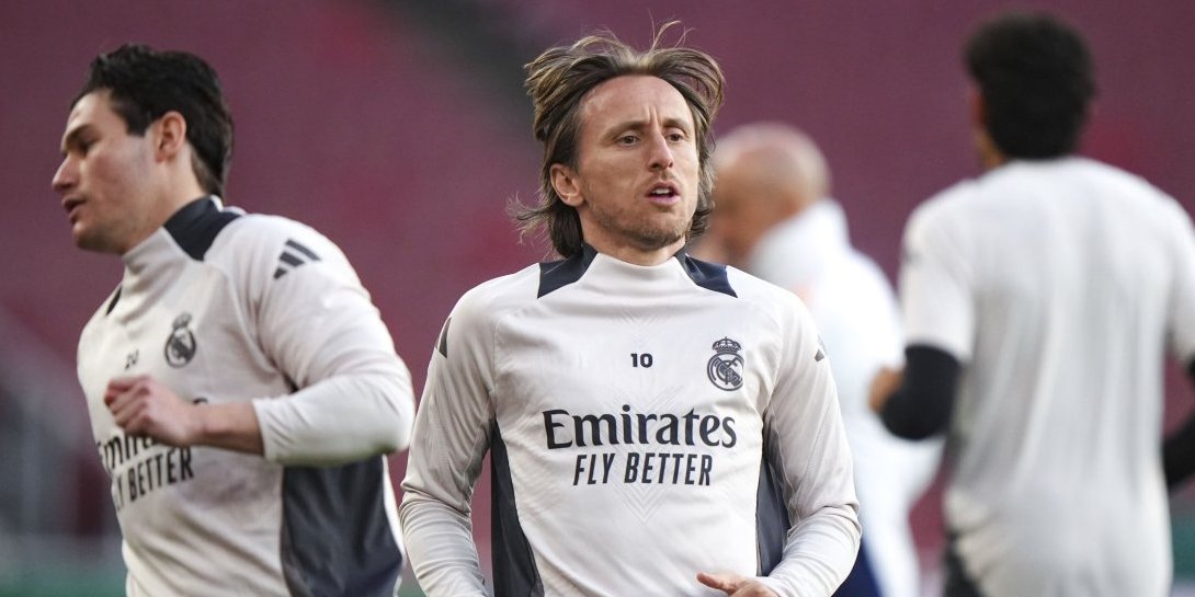 Opšti haos na letu za Ameriku: Zbog jakog nevremena fudbaleri Reala bili zarobljeni u avionu satima (FOTO)