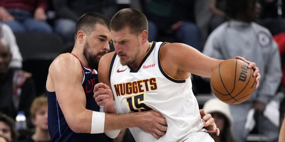 Naterao me da preispitam svoje šuteve, bio je odličan u odbrani! Jokić nahvalio Hrvata kao nikada do sad!