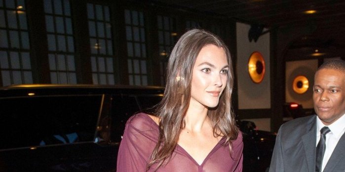 Razgolitila se devojka Leonarda Dikaprija! U providnoj haljini napravila lom - sve se videlo (FOTO)