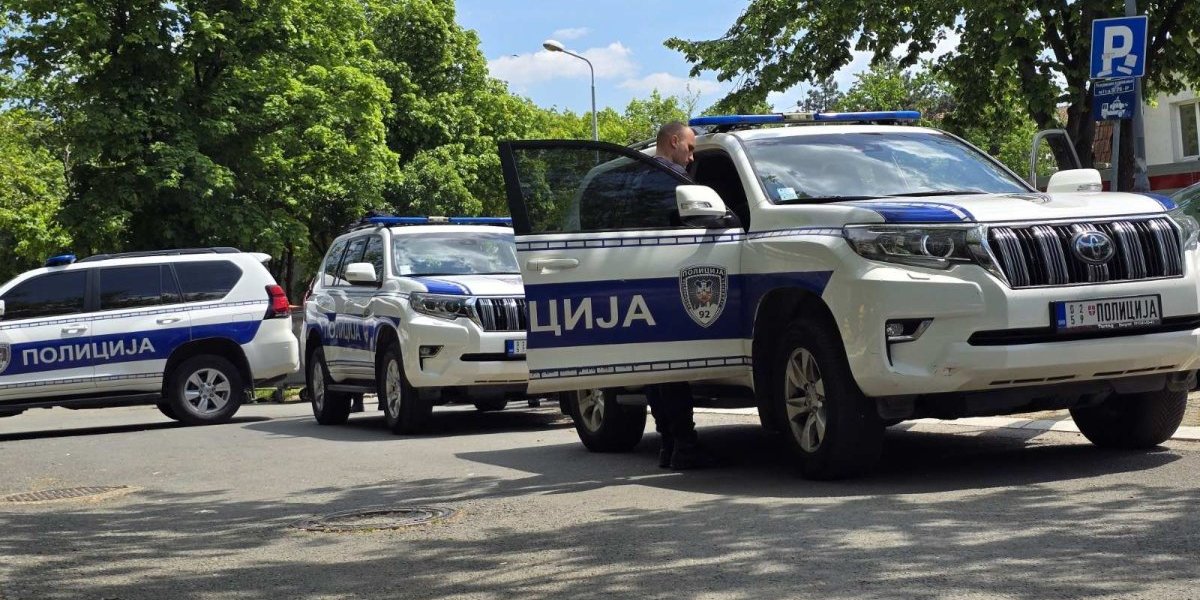 MUP se hitno oglasio u vezi sa manijakom koji je uznemiravao žene po Beogradu!