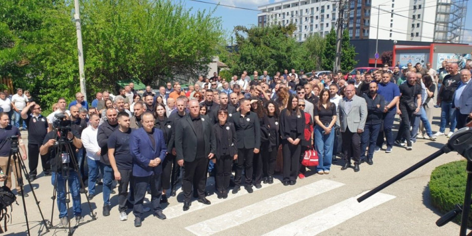 Rođendan na kome su svi tugovali! U znak sećanja na Dragana Markovića Palmu, dve važne manifestacije održane u Jagodini (VIDEO)