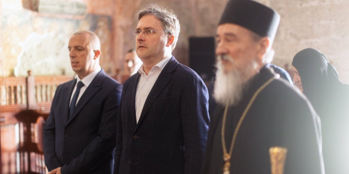 Ministar Selaković: Opredeljeno 20 miliona dinara za promenu krova manastira Mileševa (FOTO/VIDEO)