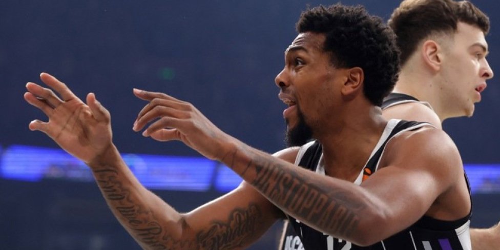 Sterling o razlogu ostanka: Hteo sam još jednu priliku!