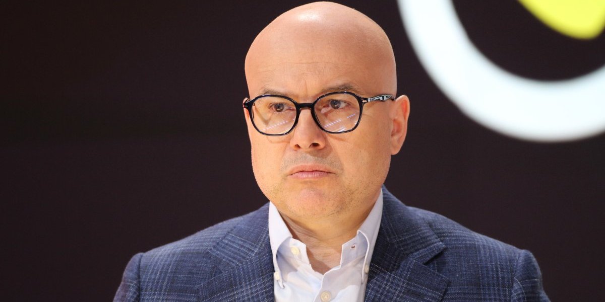 (FOTO) Morbidne pretnje porodici Miloša Vučevića! Simpatizerka Miše Bačulova priziva im smrt