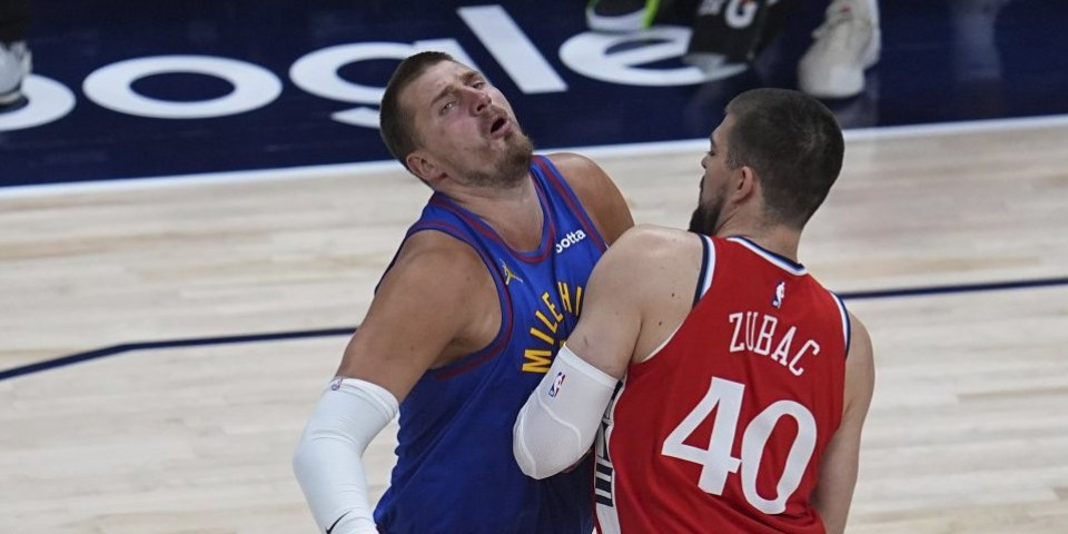 Auuu, šta je Jokić uradio Hrvatu! Vratio ga je na "fabrička podešavanja" (VIDEO)