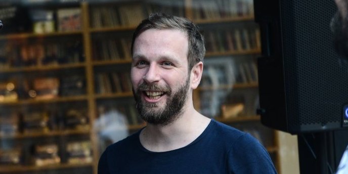 Oženio se Skaj Vikler! Reper treći put stao pred matičara (FOTO)