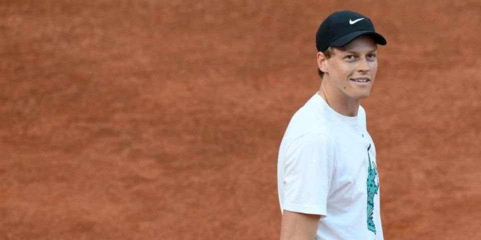 Siner pokazao simbol "velike Albanije"? Srbi će "poludeti" zbog ovoga (FOTO)