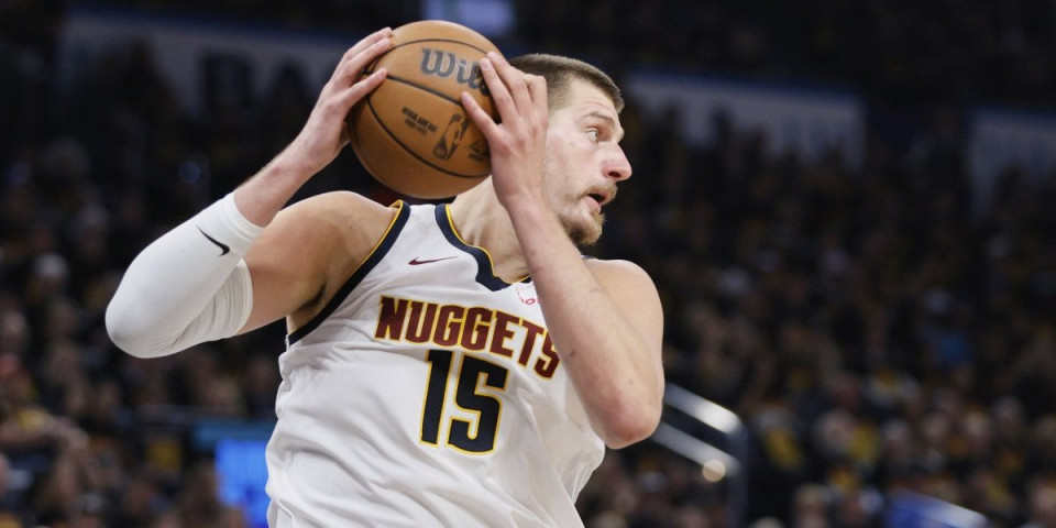 Jokić potezom sve frapirao! Izveo "prljav" trik, ovo nikome ne bi palo na pamet (VIDEO)