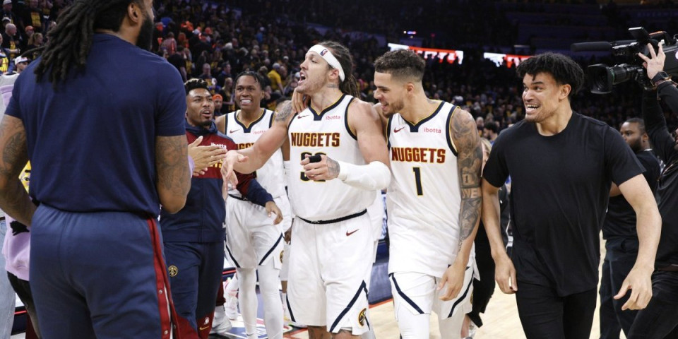 Novinari umalo dobili srčani udar! Zanemeli zbog poteza, pa je usledio delirijum (VIDEO)