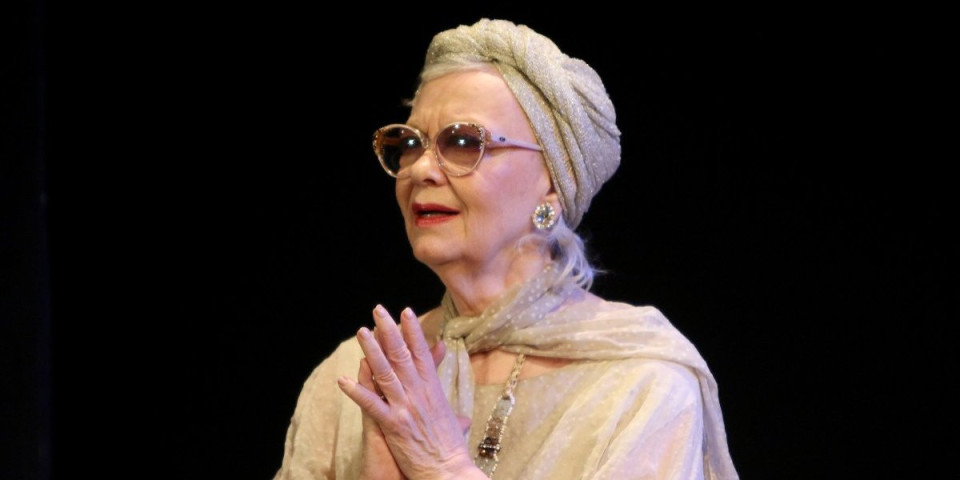 "Nosila sam bebu u naručju i pela se uz liticu"! Ovako je Milena Dravić govorila o najtežim trenucima u karijeri