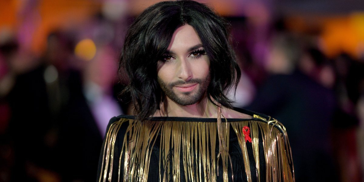 Muškarac sa bradom u haljini i štiklama zgrozio svet! Sada je postao pravi frajer, nećete verovati kako izgleda (FOTO)