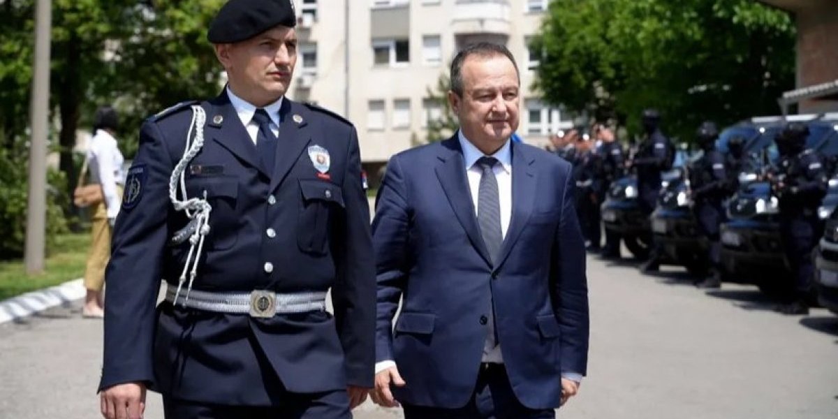 Posebna jednica policijske brigade proslavila Đurđevdan! Dačić lomio kolač (FOTO)