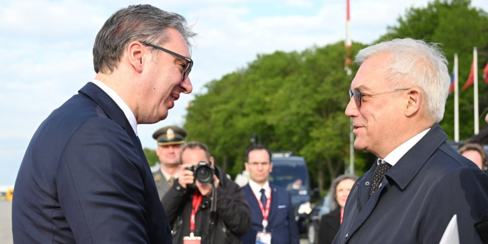 Vučić stigao u Moskvu! Predsednički avion sleteo na aerodrom Vnukovo!