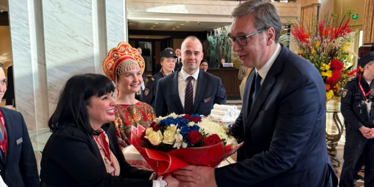 Hvala našim ruskim domaćinima na veličanstvenom dočeku! Vučić se ponovo oglasio iz Moskve