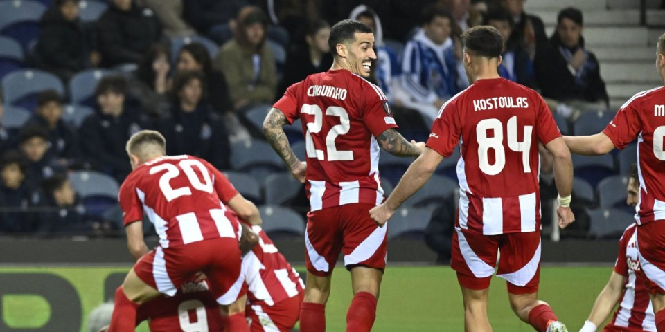 Pirej slavi PSŽ! Francuzi poslali Olimpijakos direktno u Ligu šampiona!