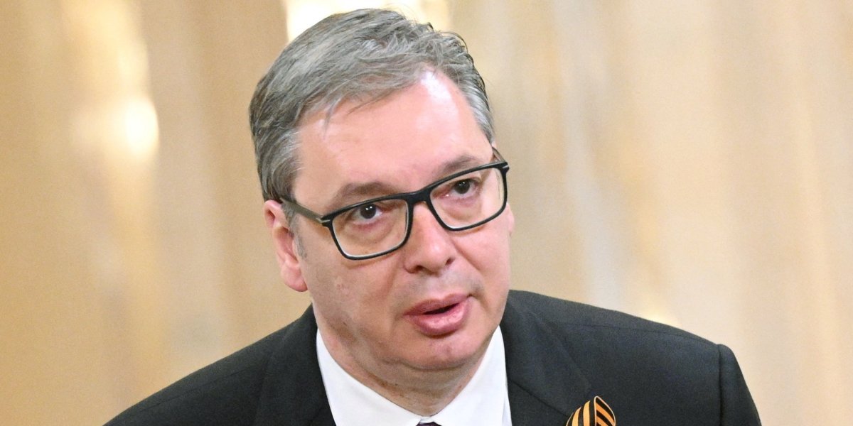Vučić stigao u Niš: Predsednik upravo sleteo na aerodrom "Konstantin Veliki"