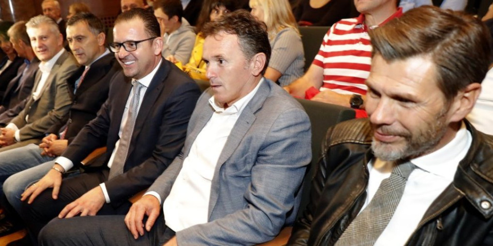 Legende u klinču! Savićević pocepao njegovu sliku, sad stigao odgovor! Dejo mi je bio kao brat, ali...