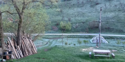 Jutarnja temperatura se u više delova Srbije spustila ispod nule, a najhladnije bilo je u Sjenici i u Vršcu, gde je izmereno -4 stepeni Celzijusovih.