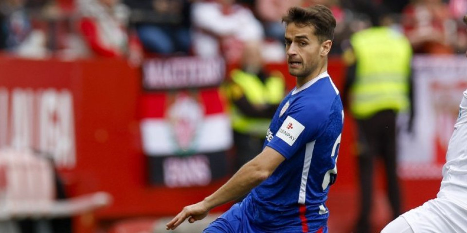 Fudbaler teško povređen, krv lije na sve strane! Sudije nisu ni reagovale, svet bruji o ovome! (FOTO)