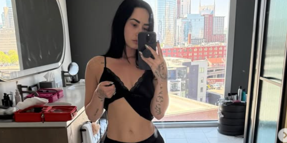 (FOTO) Nekad drogirana i izgubljena, danas izgleda kao boginja! Omiljena dečija glumica postala kraljica mršavljenja