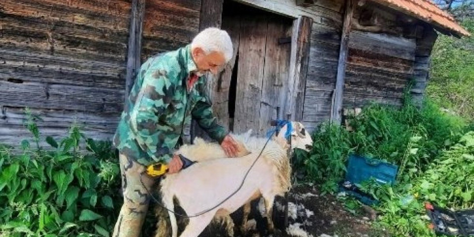 Miloš je najpopularniji frizer u ovom kraju! Pogledajte šta ume