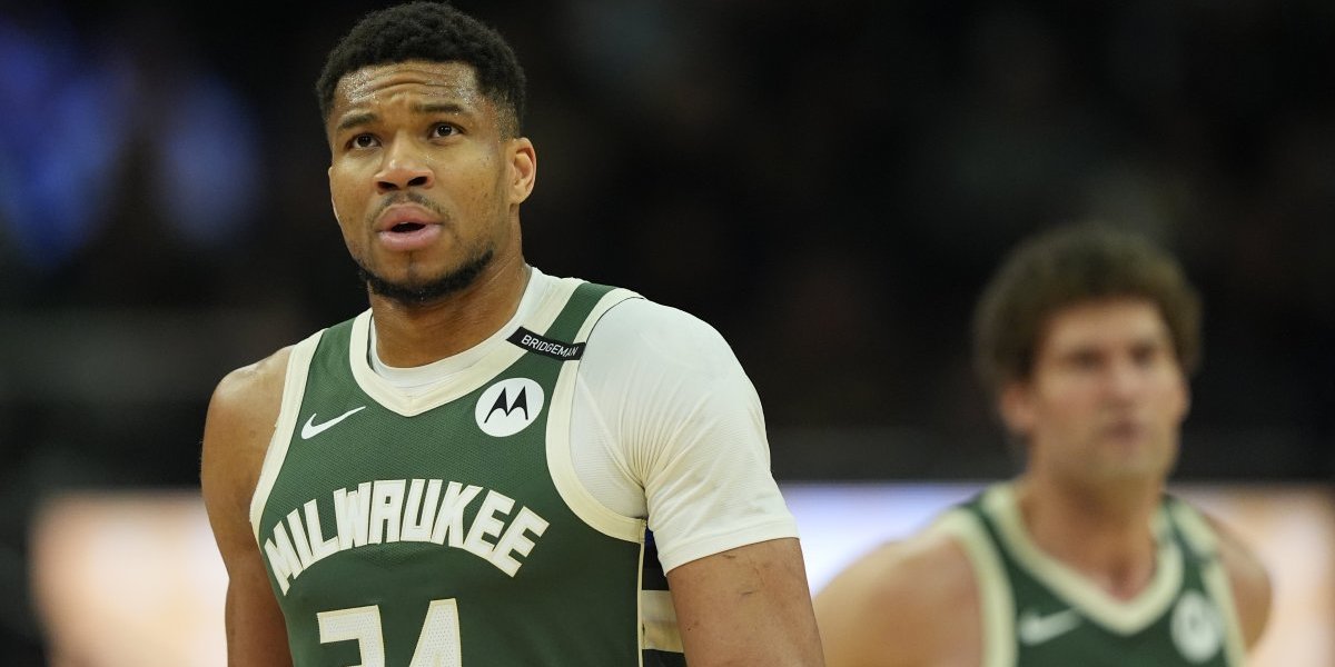 Podrhtava američko tlo - Janis zatražio trejd!