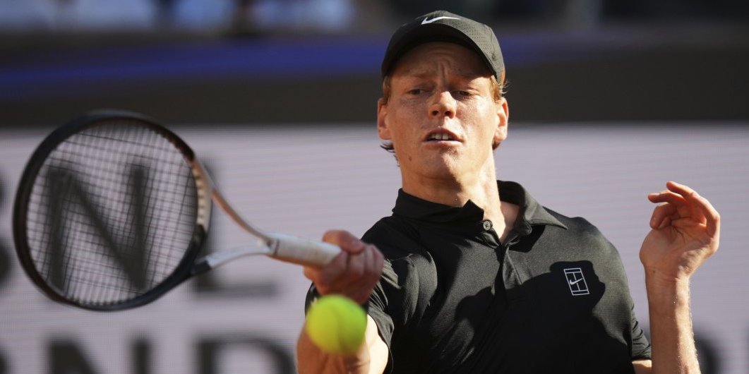 Kao da nije bio suspendovan... Siner se vratio i dominira u Rimu!