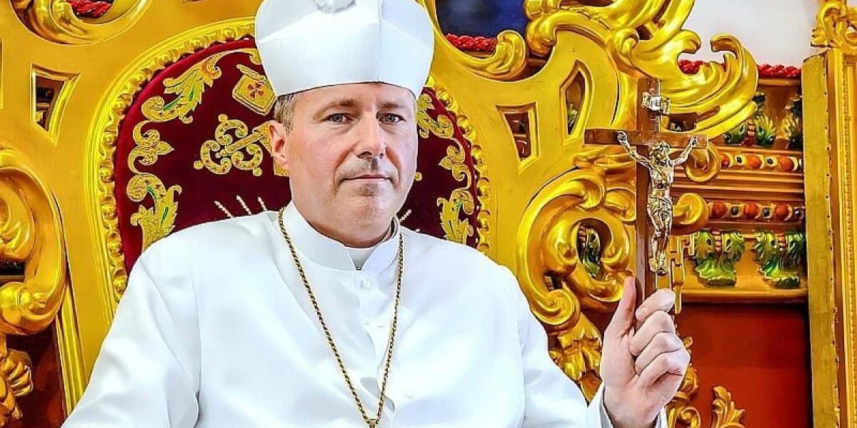 (VIDEO) Lav XIV nije jedini, postoji još jedan Papa u Evropi? Vatikan ga ne priznaje, raskol je počeo 1978, a razlog je "đavolski"?!