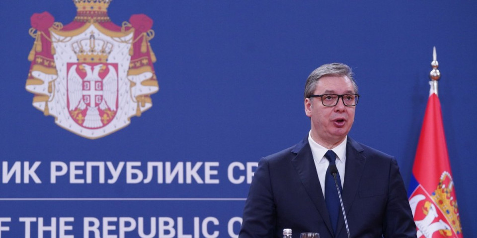 Udružen udar na Vučića: Evo šta Kurtijevci i ekstremistička glasila sada rade samo da blokaderi dođu na vlast (FOTO)