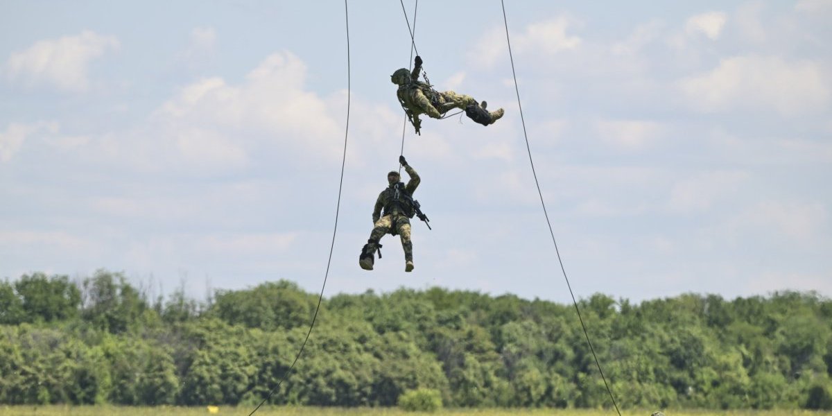 Spuštanje iz helikoptera
