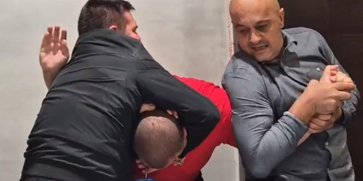 Besraman teror kraljevačke opozicije ne prestaje: Slavković i Matović nastavili scenario iz marta (VIDEO)