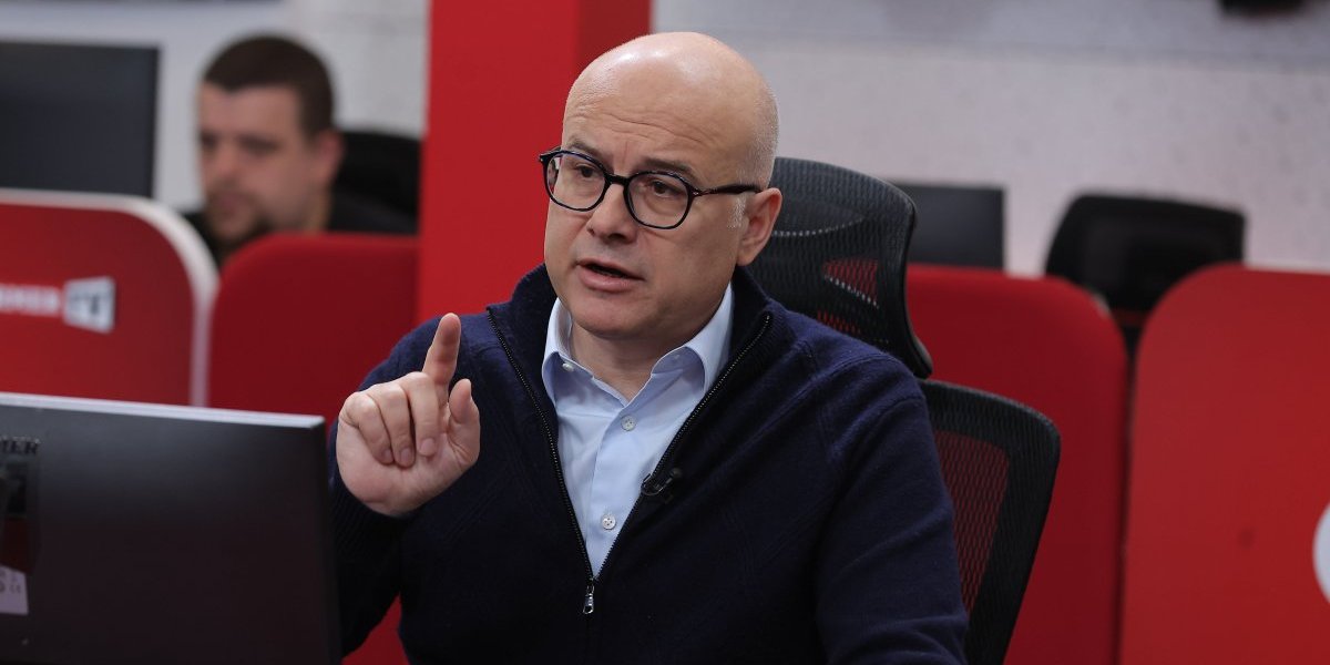 Samo kukavice napadaju novinare, samo neljudi napadaju žene: Vučević osudio napad na novinarku Informera