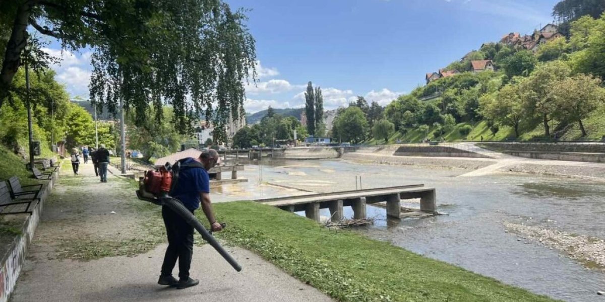 Uređenje prostora oko Gradske plaže
