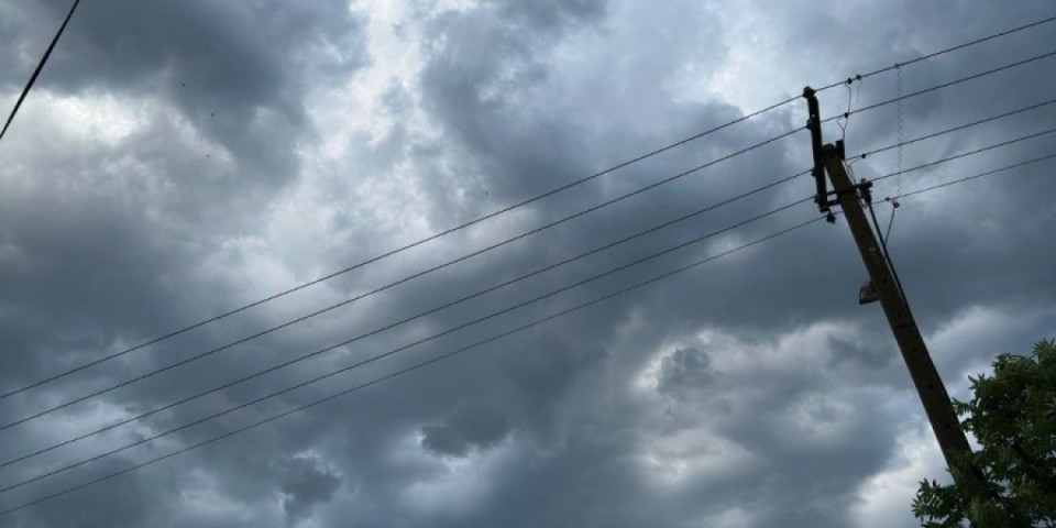 Smena sunca i oblaka, pa totalni preokret: Ovog datuma stižu pljuskovi sa grmljavinom