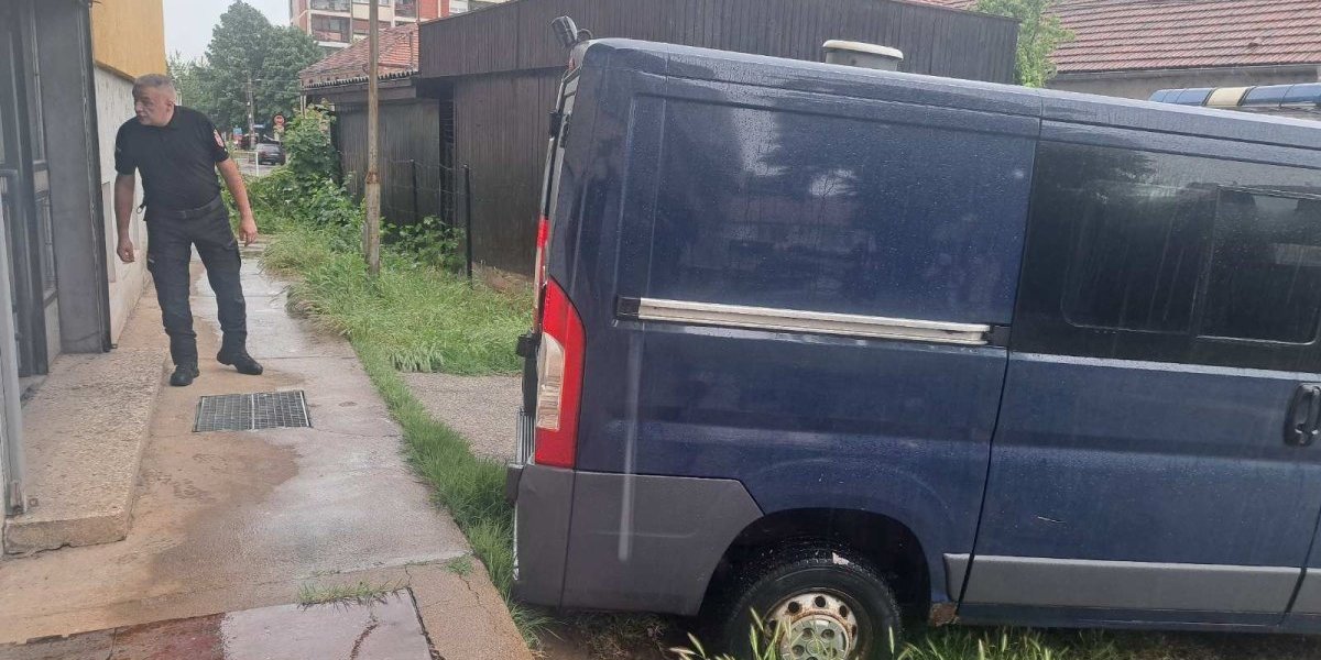 Dovođenje optuženih u VJT Zaječar