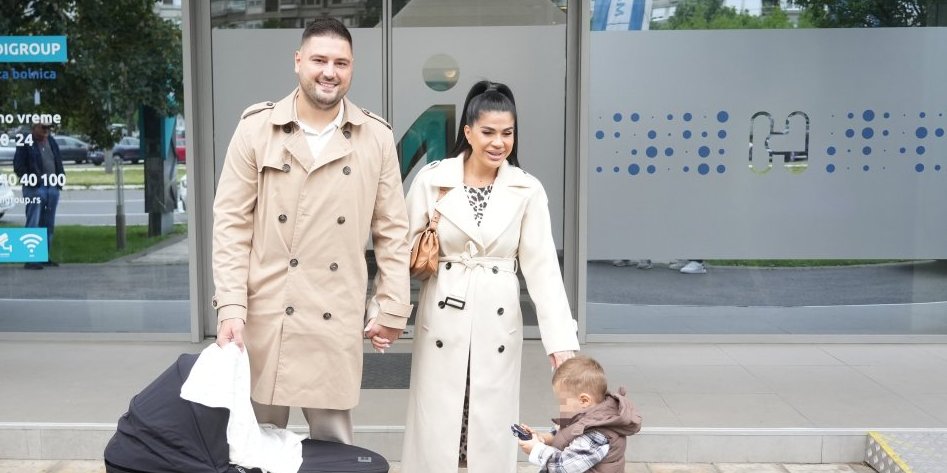 Ljuba Perućica izveo ženu i ćerku iz porodilišta: Kaća izgleda kao da se nije porodila (FOTO)