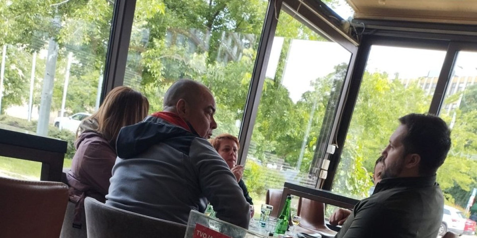 Ponovo planiraju haos? Nasilnici Pogačar i Ješić sastanče u kafiću: Kakav li nam pakao sada spremaju?! (FOTO)
