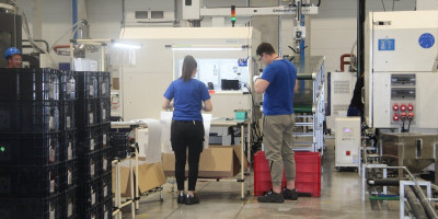 U Zaječaru ostaje da radi poljska fabrika, a u Subotici ostaje Svarovski, otkrio je predsednik Srbije Aleksandar Vučić.