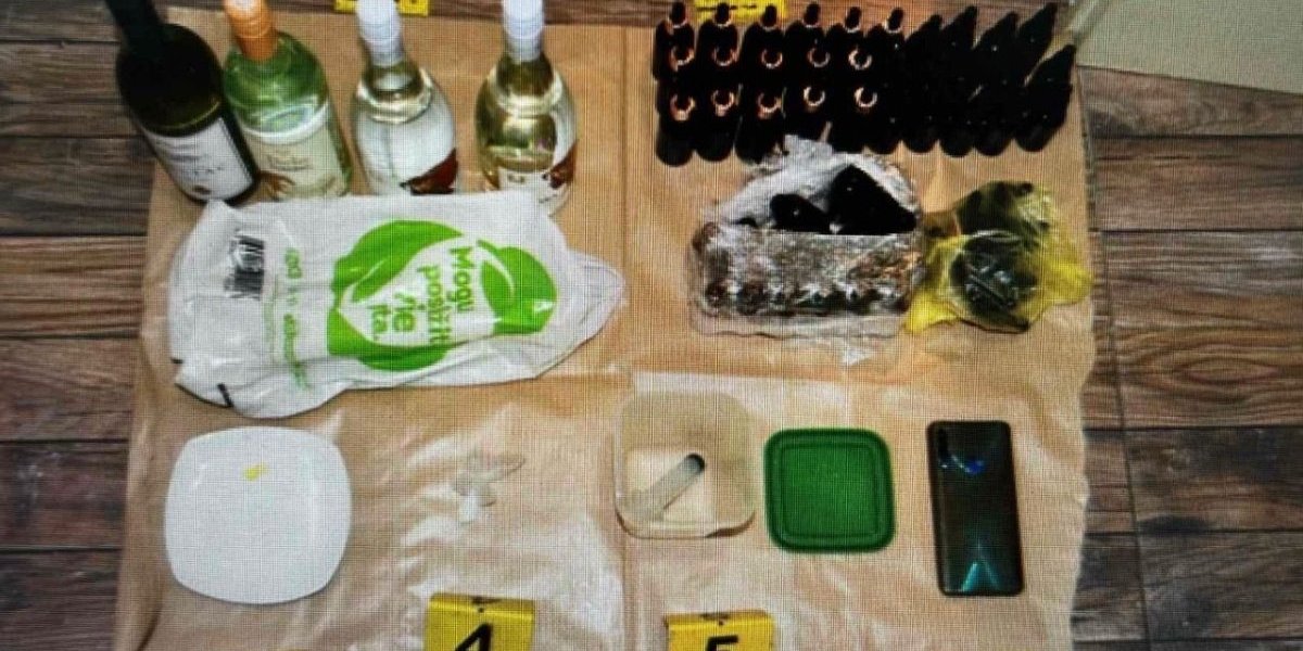 Neobična zaplena narkotika: Policija pronašla veću količinu droge u flašama! (FOTO)