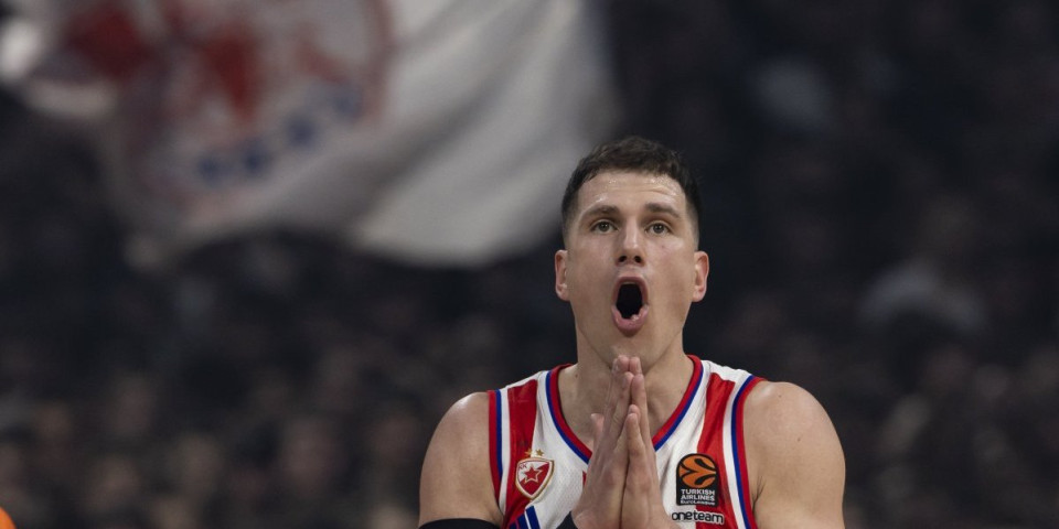 Nedović zapalio Instagram: Zvezdin as brutalno izvređao navijača (FOTO)