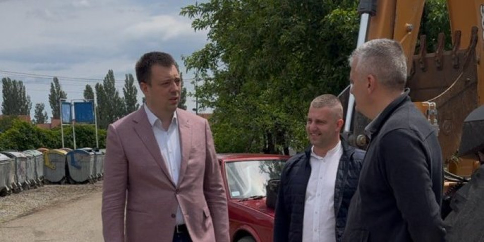 V.d. direktora „Gradske čistoće“ Marko Popadić donirao na korišćenje tri komunalna vozila JKSP „Zaječar“