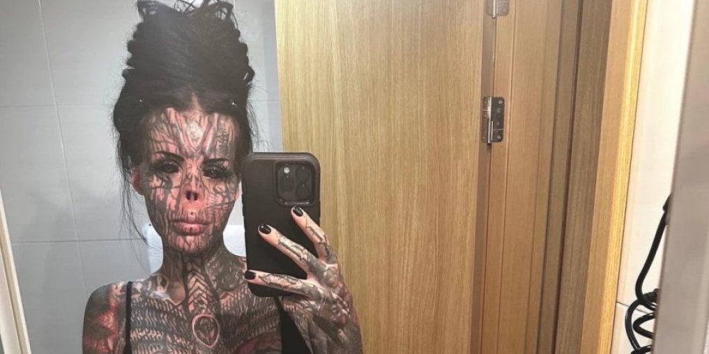 Nema nos, ima rogove: Izgled influenserke zgrozio svet - objavljene slike pre operacija, potpuna neverica (FOTO)