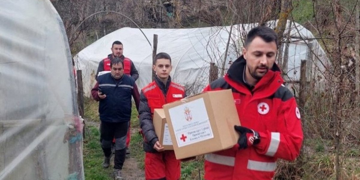 Crveni krst proglasio za "terorističku bazu": Totalno pomračenje uma zlikovca - novi upad u Zubinom Potoku!