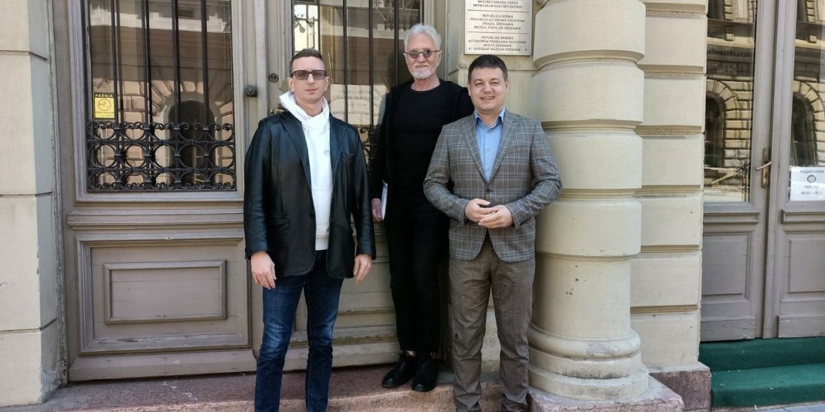 Miodrag Tabački uručio vredan poklon Muzeju u Zrenjaninu