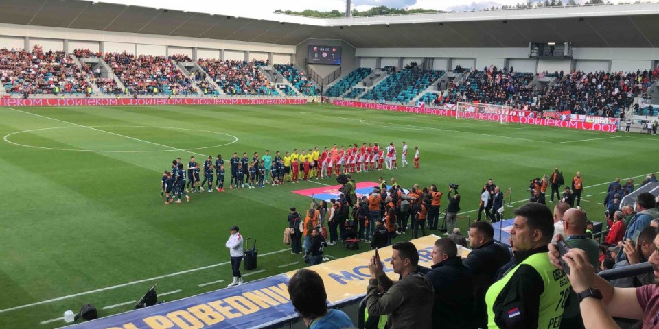 Fantastične koreografije u Zaječaru: "Delije" i "firma" zapalile atmosferu pred finale Kupa (FOTO)