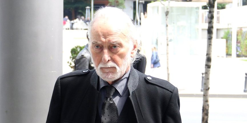 "Ti nisi zaradio koliko ja plaćam ovaj kafić": Fizički sukob Tanasija Uzunovića sa balerinom se završio policijskom intervencijom