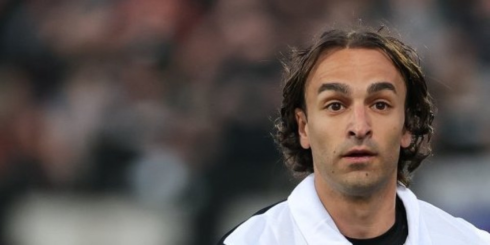 Lazar Marković ponovo u crno-belom dresu!