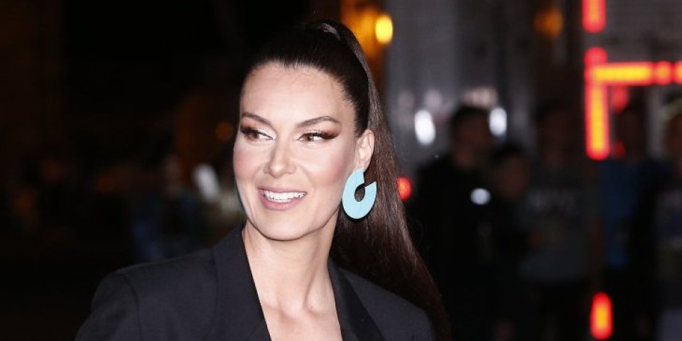 Loknice i stajling sa modne piste: Marija Kilibarda pokazala koliko je mala Senja porasla (FOTO)