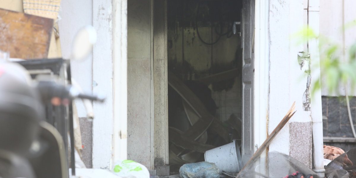 Kuća na Dušanovu izgorela do temelja